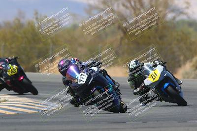 media/Apr-17-2022-CVMA (Sun) [[f474cfa795]]/Race 14 500 Supersport-350 Supersport (Holeshot)/